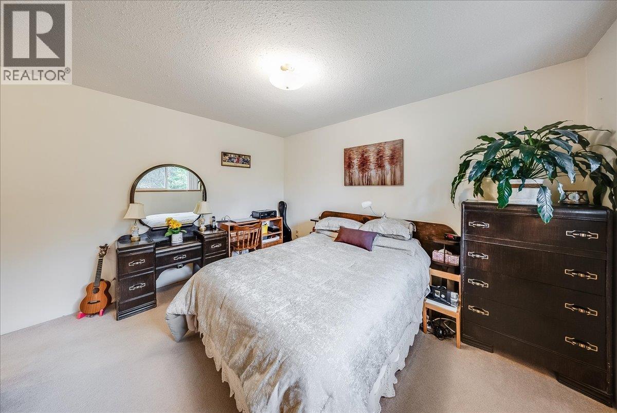 1764 Green Road - Image 29