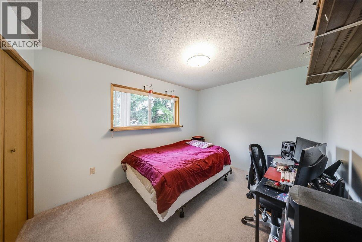 1764 Green Road - Image 34