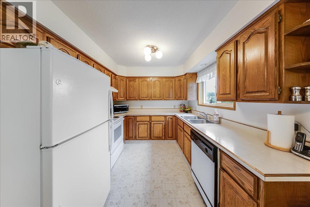 1764 Green Road - Image 24