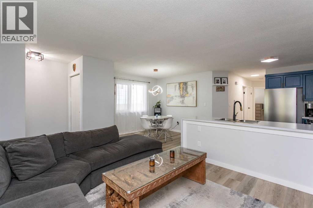 54 Avenue, Ponoka