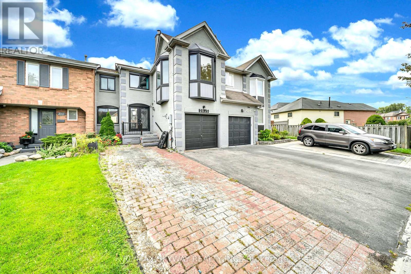 2055 BLUE RIDGE CRESCENT - 2
