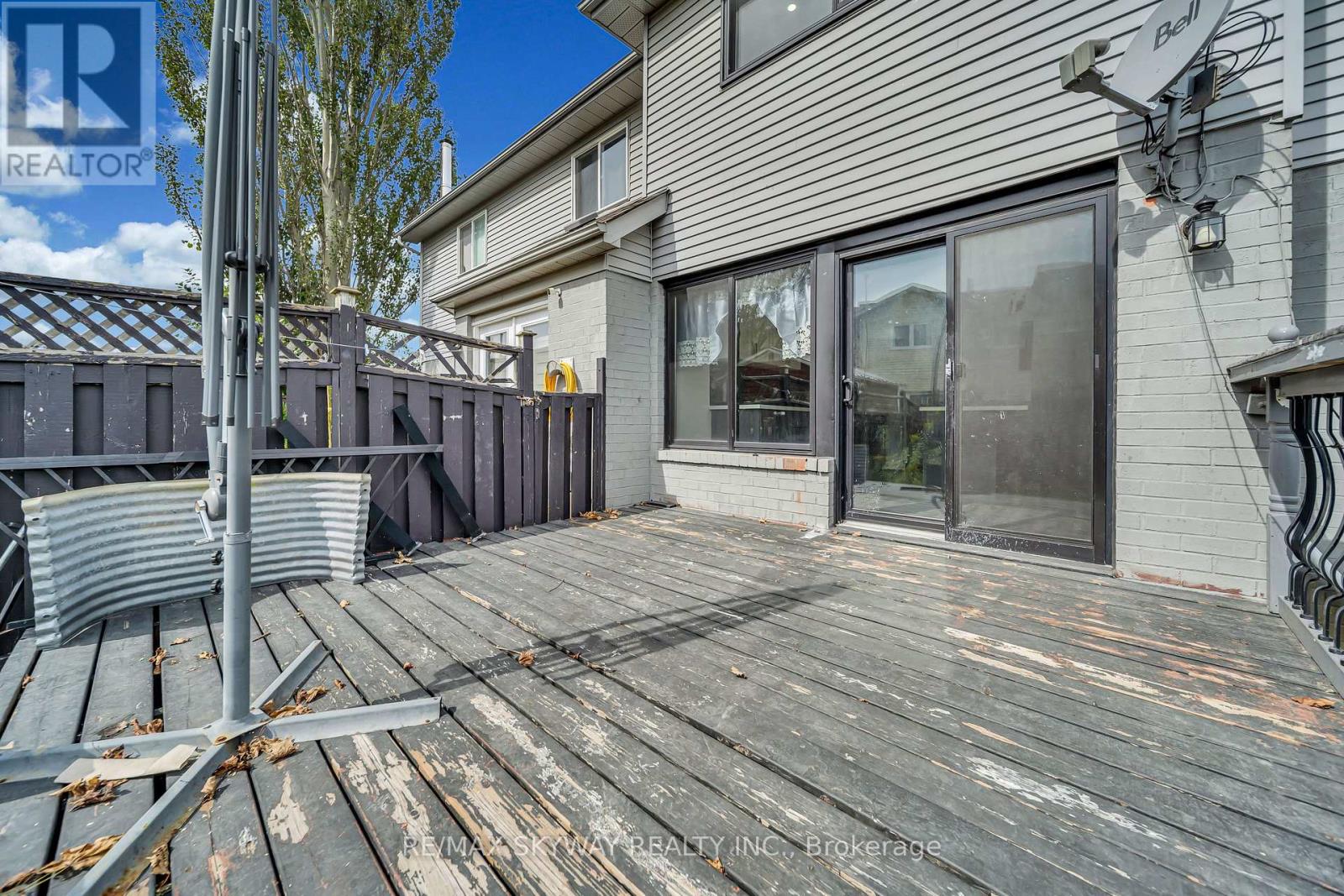 2055 BLUE RIDGE CRESCENT - 45