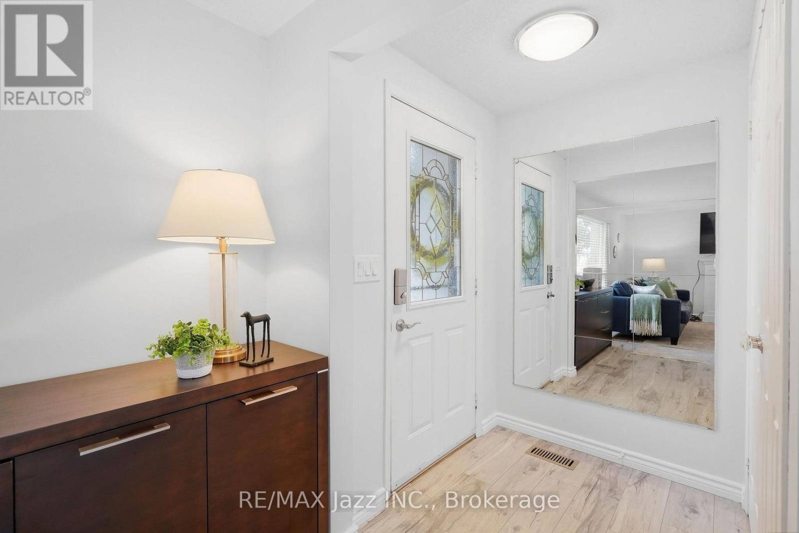 40 Wilmot Trail, Clarington, ON photo 4