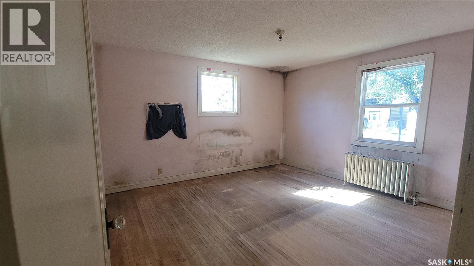 421 29th STREET W, Saskatoon — photo 9