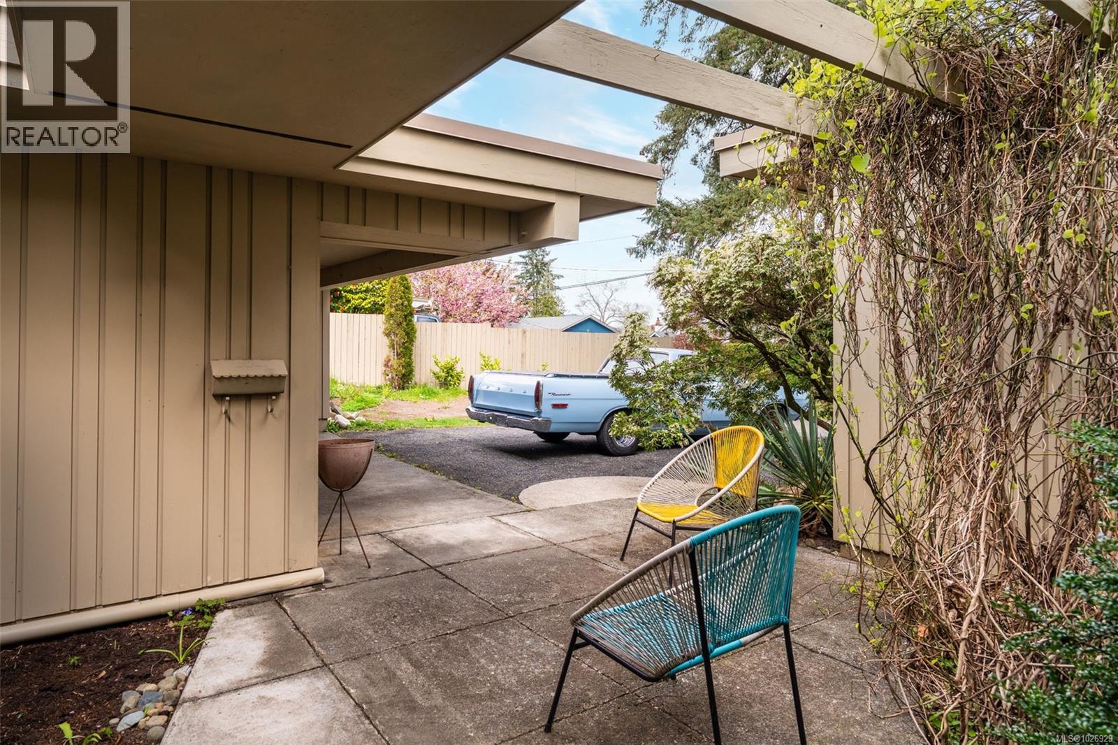 6110 Grieve Rd - 29
