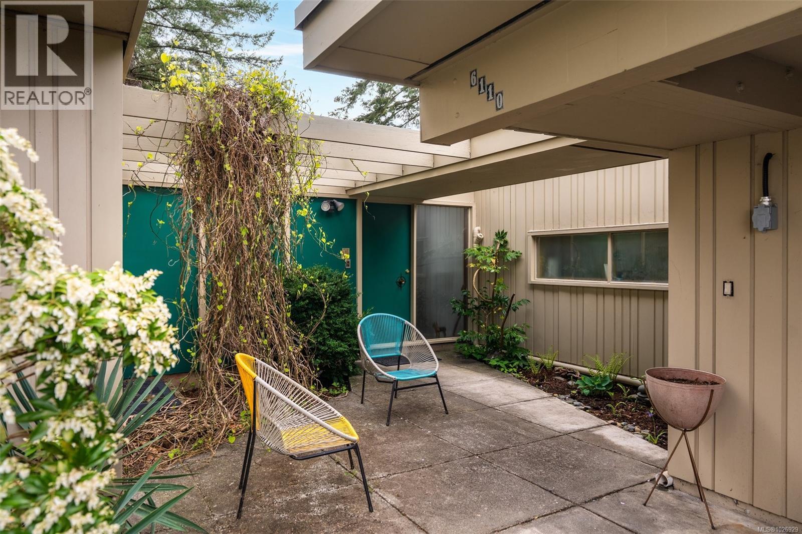 6110 Grieve Rd - 38
