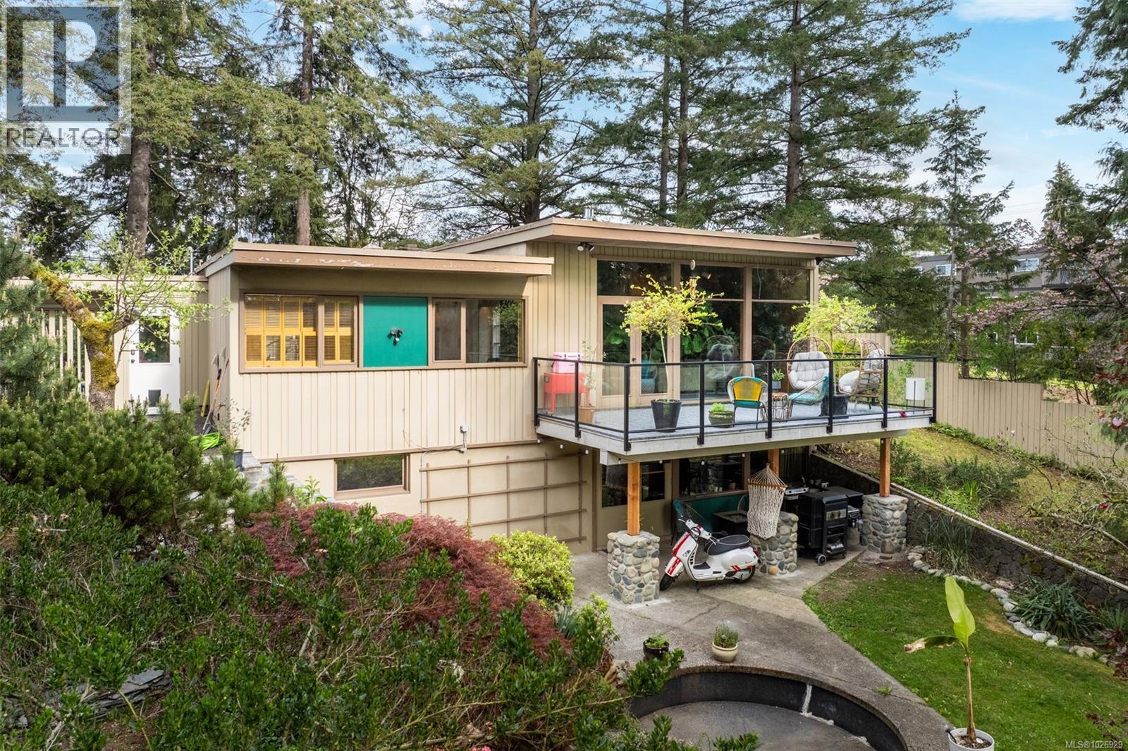 6110 Grieve Rd - Image 42