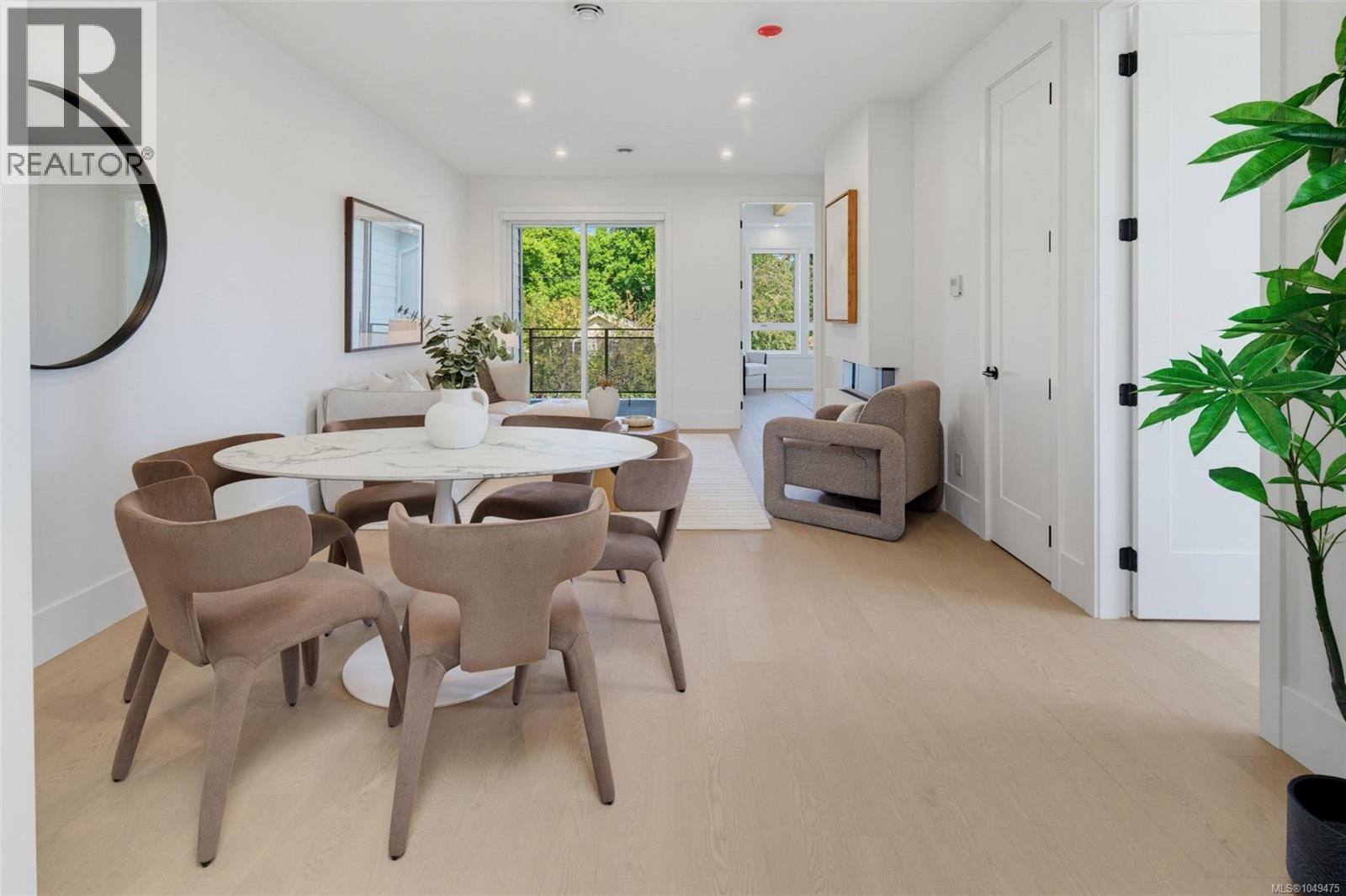 4 1434 Brooke Street, Victoria