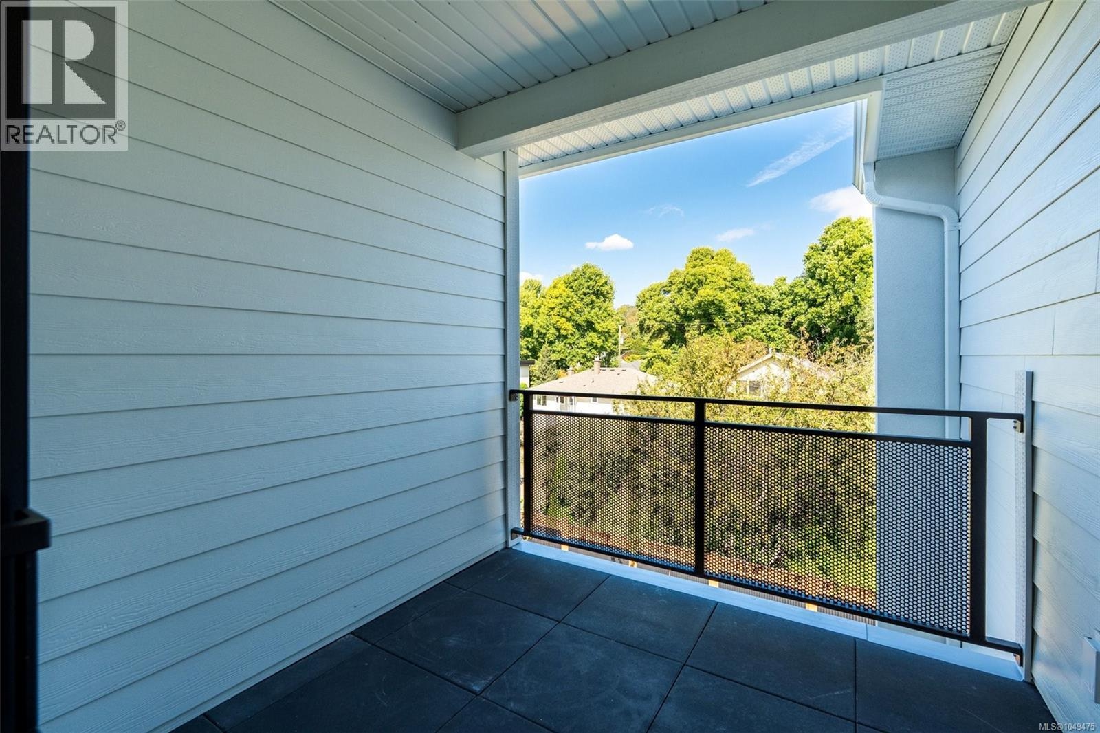 4 1434 Brooke Street, Victoria
