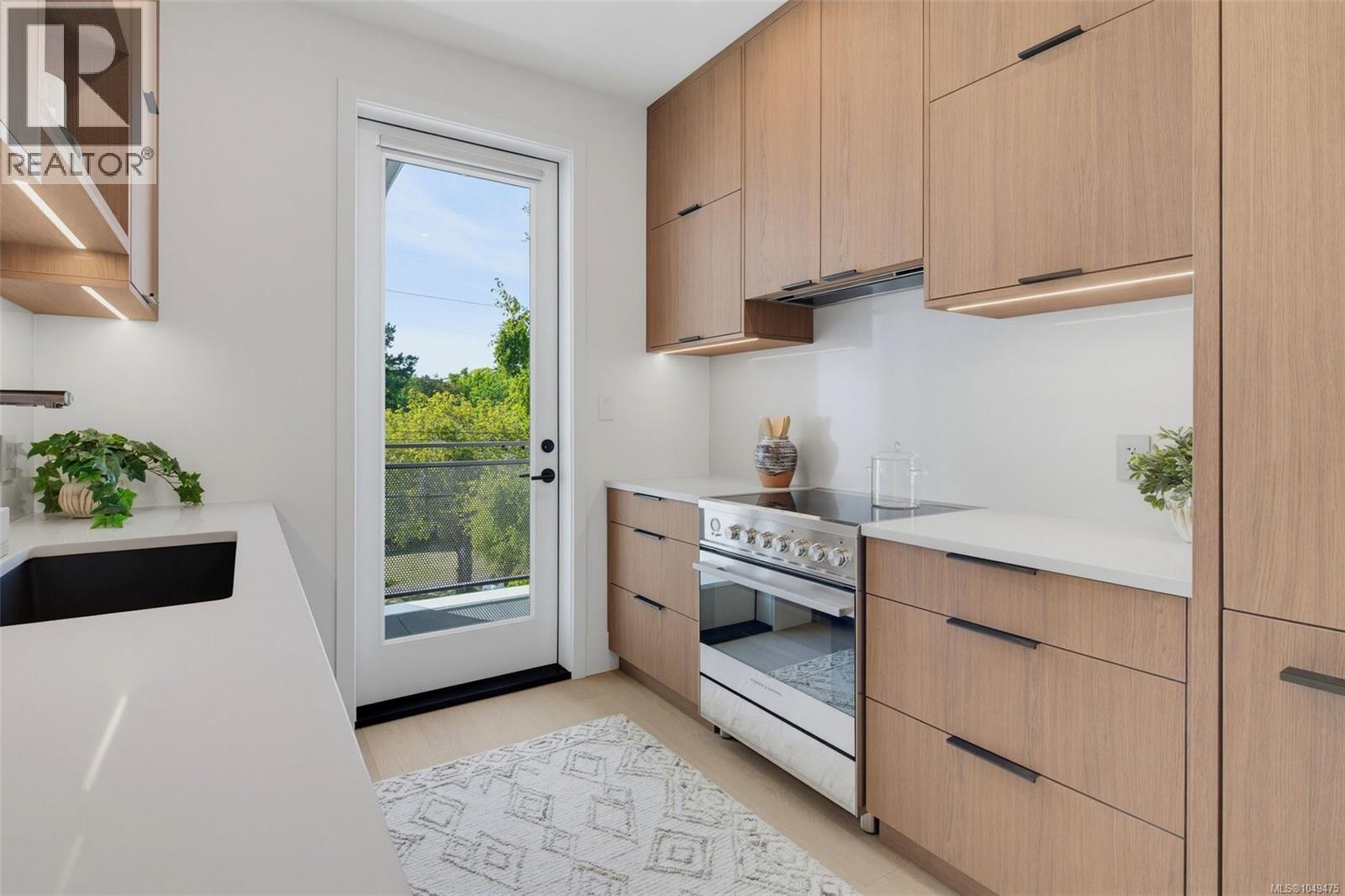 4 1434 Brooke Street, Victoria