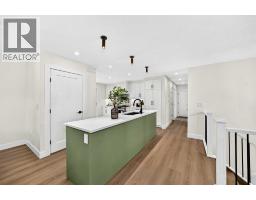 307 Silverthorn Way NW - photo 5