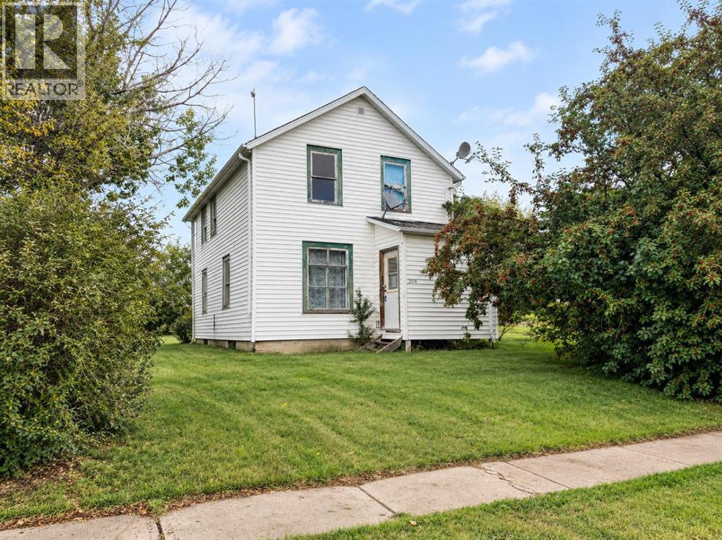 204 Christian Avenue W, Standard, Alberta, T0J0M0