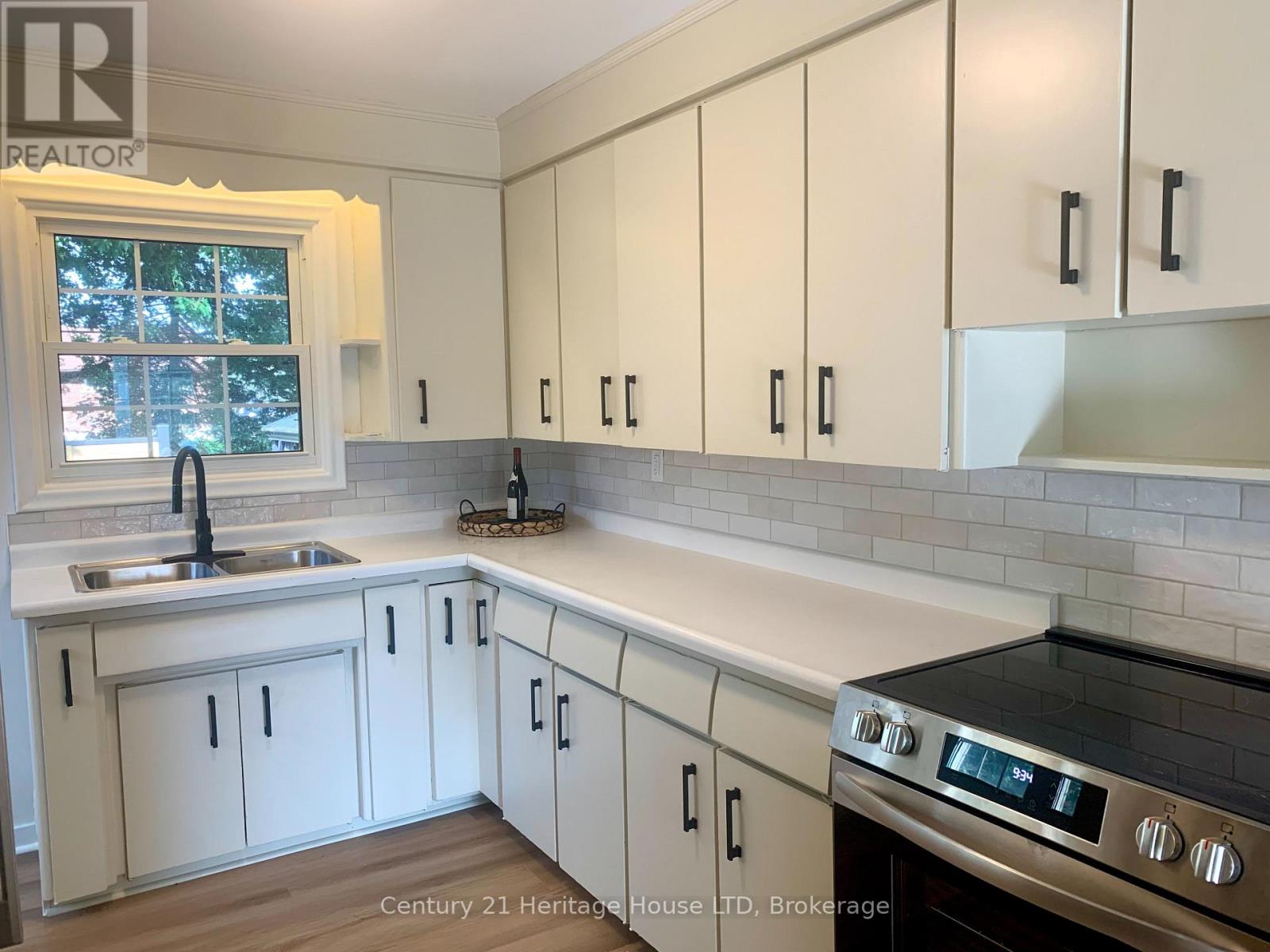 3627 WINDERMERE ROAD - 24