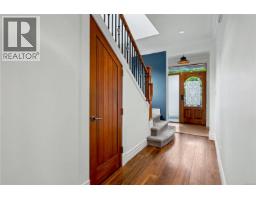 4 2622 Shelbourne St, Victoria, BC V8R4L9 Photo 19