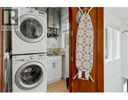 4 2622 Shelbourne St, Victoria, BC V8R4L9 Photo 30