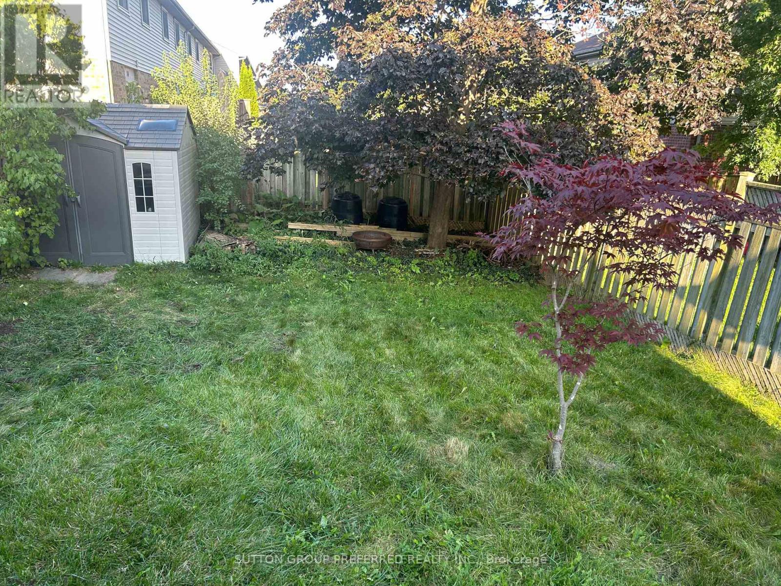 185 MARTINET AVENUE - Image 28