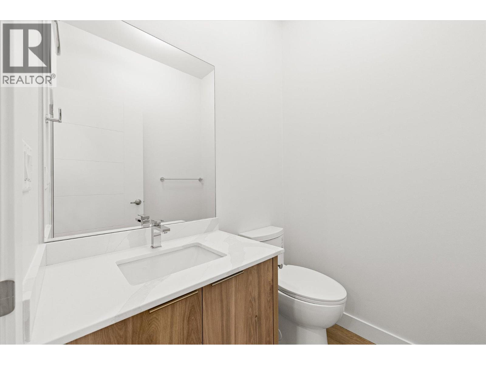 116 5300 Main Street, Kelowna