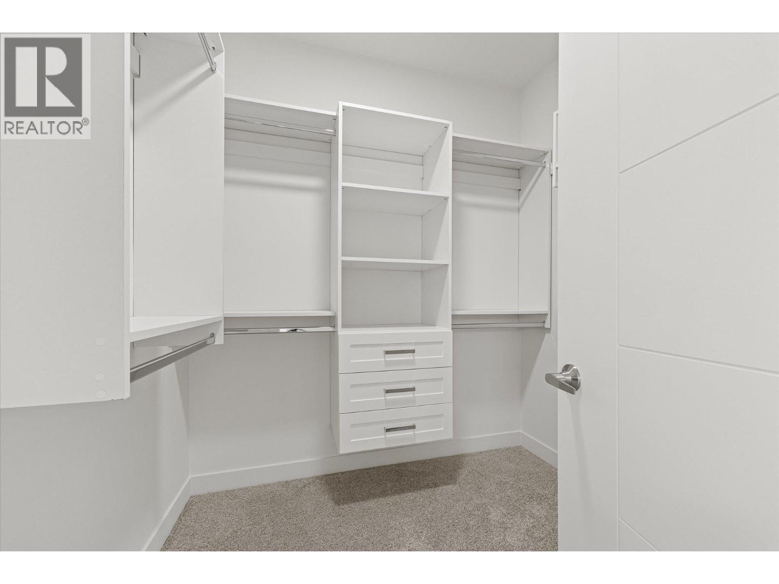 116 5300 Main Street, Kelowna