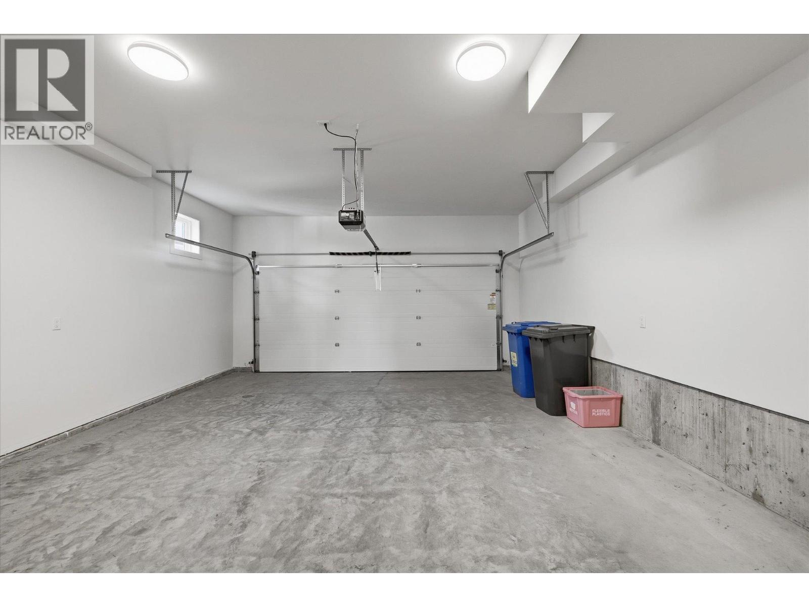 116 5300 Main Street, Kelowna