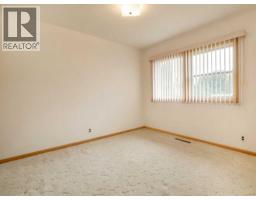 824 Stafford Drive N, Lethbridge, AB T1H2B6 Photo 11