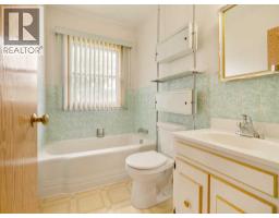 824 Stafford Drive N, Lethbridge, AB T1H2B6 Photo 13