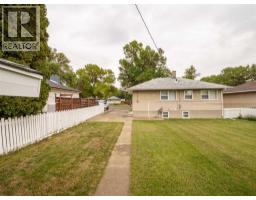 824 Stafford Drive N, Lethbridge, AB T1H2B6 Photo 37
