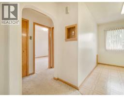Laundry room - 824 Stafford Drive N, Lethbridge, AB T1H2B6 Photo 8