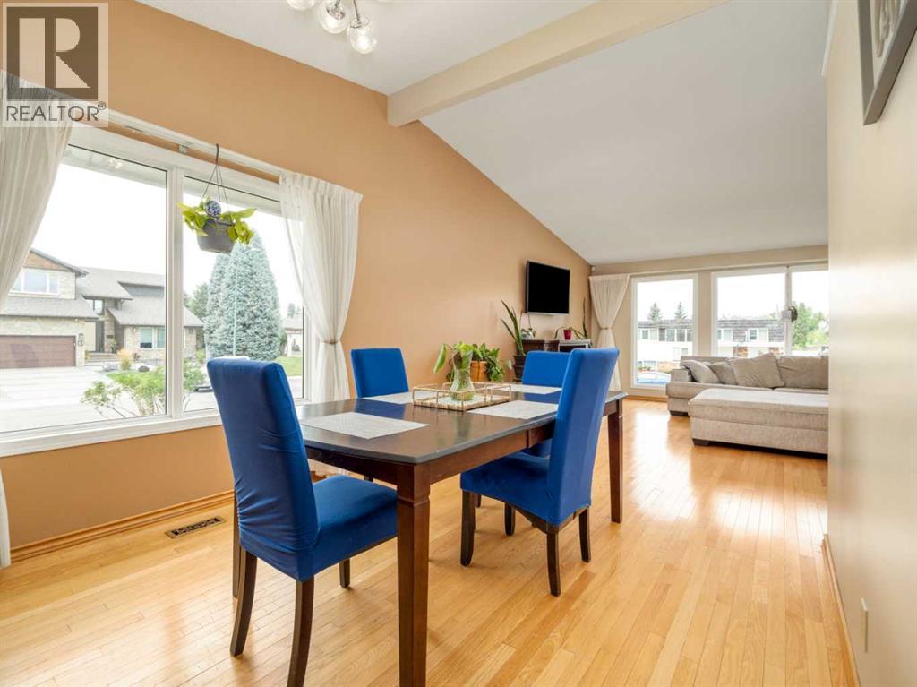 46 Laval Court W photo 11