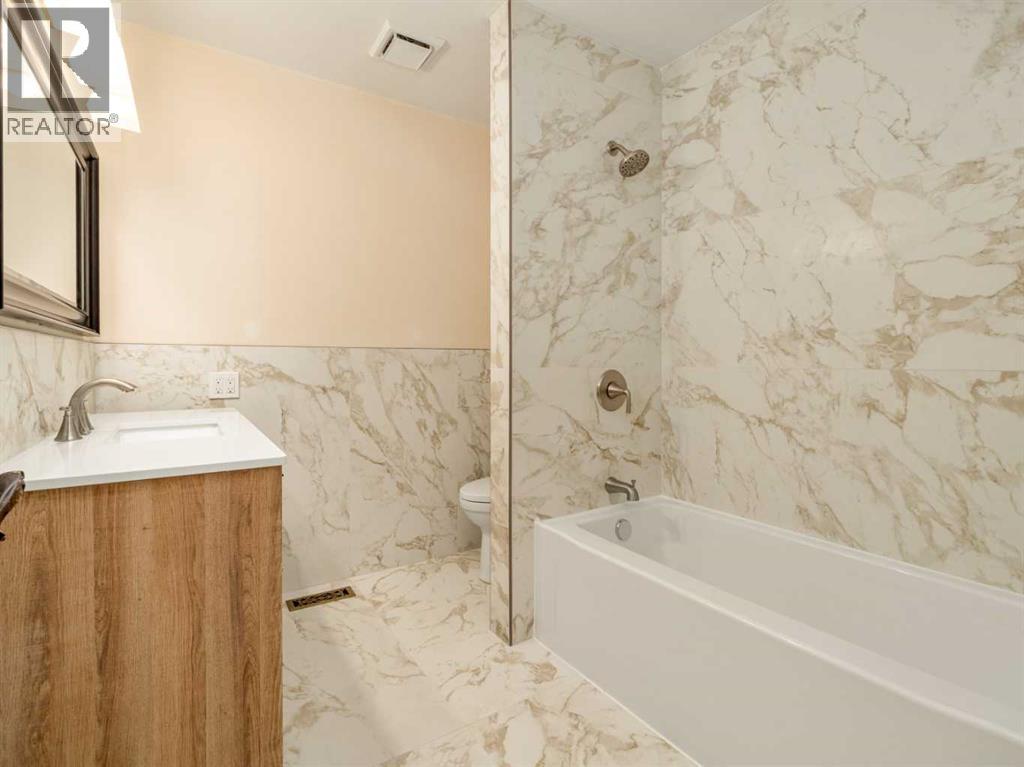 46 Laval Court W photo 21