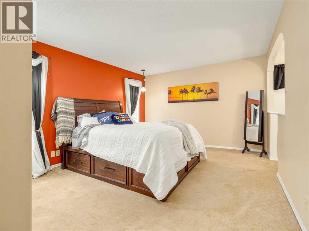 46 Laval Court W photo 22