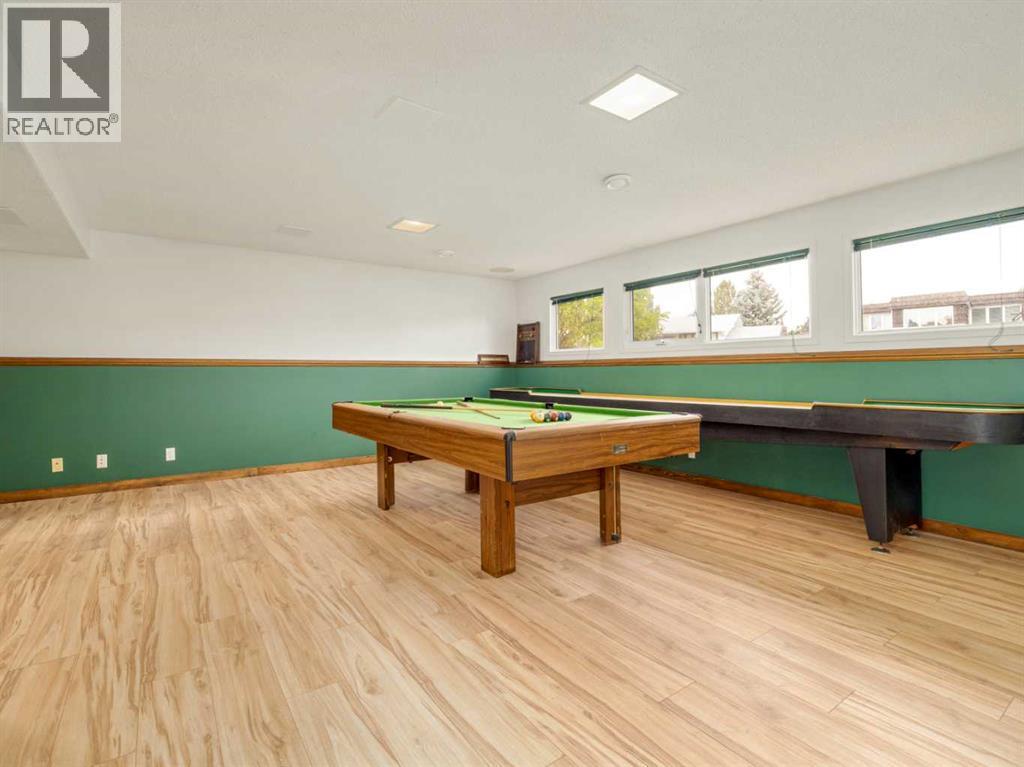 46 Laval Court W photo 28