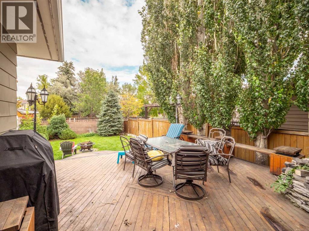 46 Laval Court W photo 45