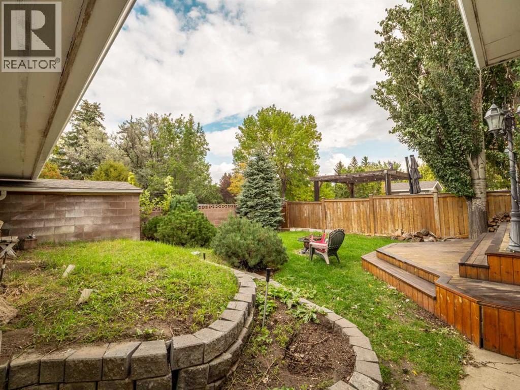 46 Laval Court W photo 47