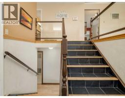 46 Laval Court W - photo 3