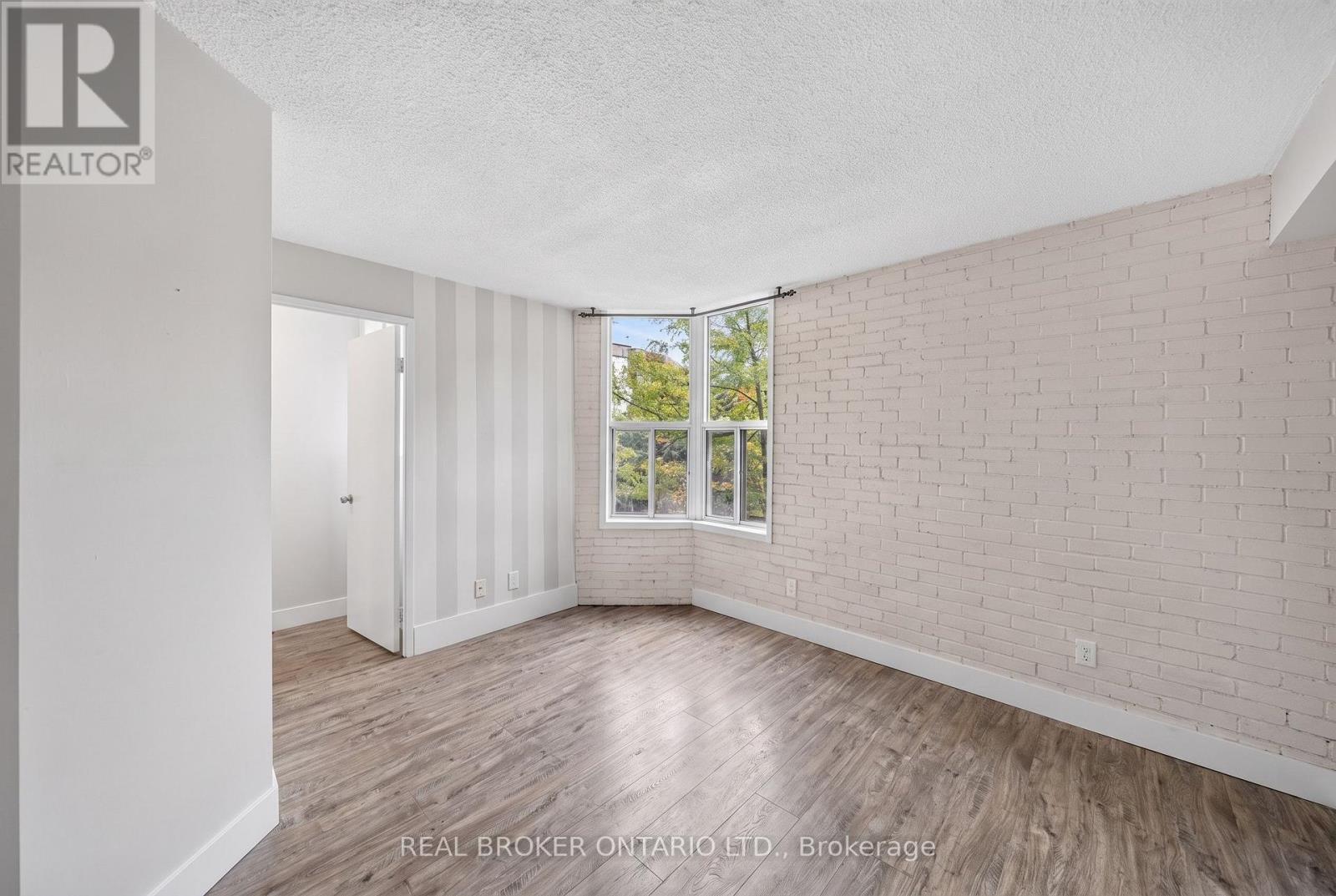#312 5795 YONGE STREET - 15