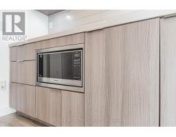1504 - 8 Eglinton Avenue E, Toronto, ON M4P0C1 Photo 12