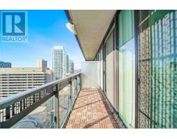 1504 - 8 Eglinton Avenue E, Toronto, ON M4P0C1 Photo 28