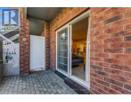 100 D Artesa Private, Ottawa, ON K2S0J8 Photo 32