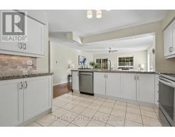 17 Marlwood Avenue, Wasaga Beach, ON L9Z1S9 Photo 13