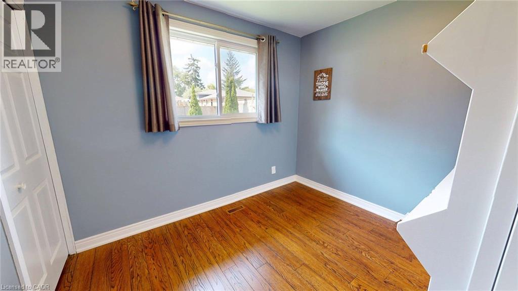 18 LARKSPUR Lane - Image 13