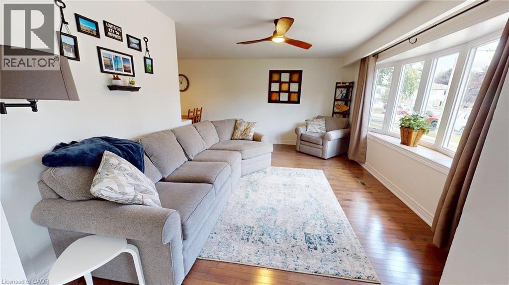18 LARKSPUR Lane - 3