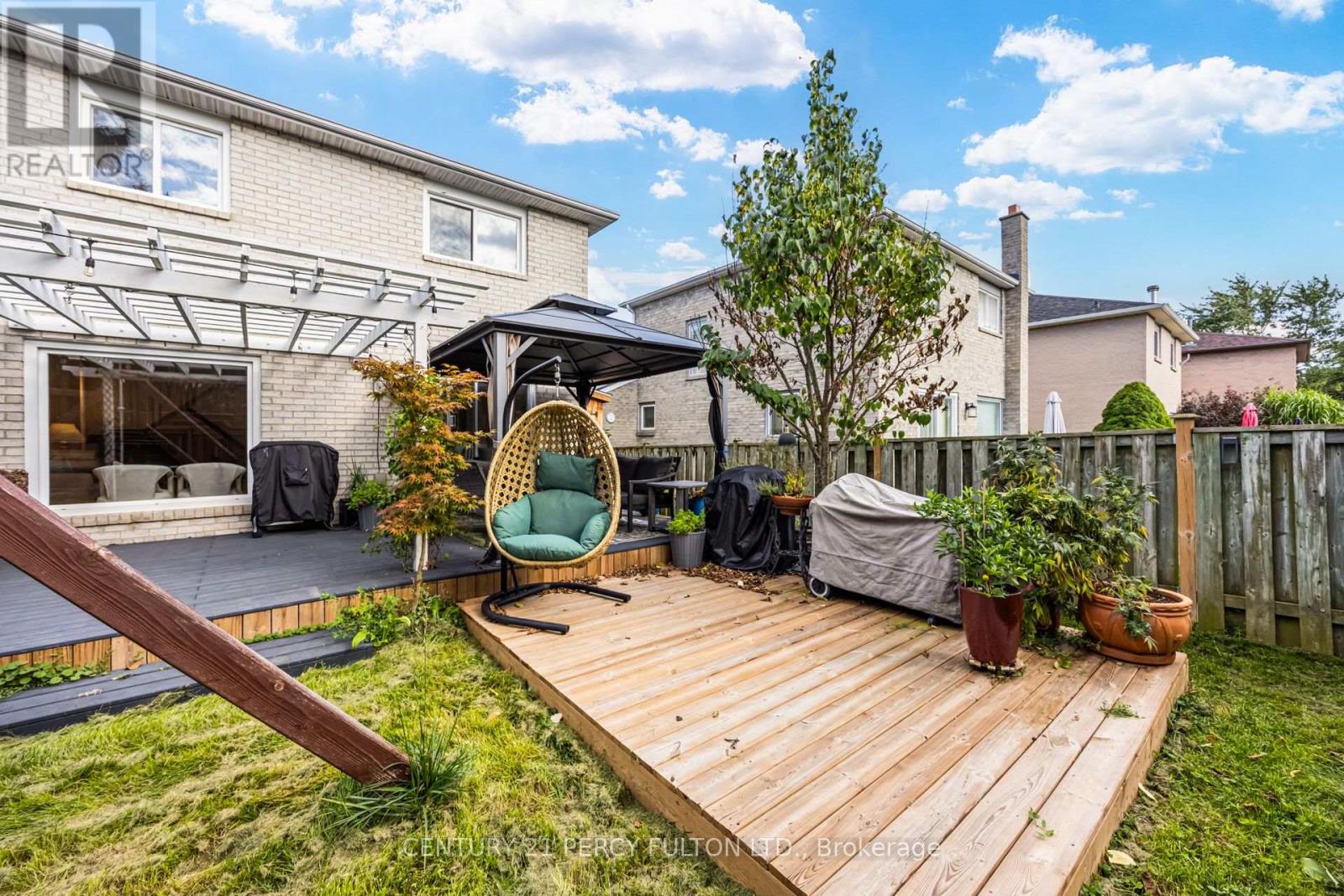 608 Beckworth Square, Pickering, ON photo 38