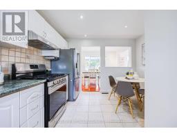 608 Beckworth Square, Pickering, ON L1V3X4 Photo 12