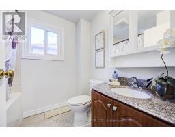 608 Beckworth Square, Pickering, ON L1V3X4 Photo 22
