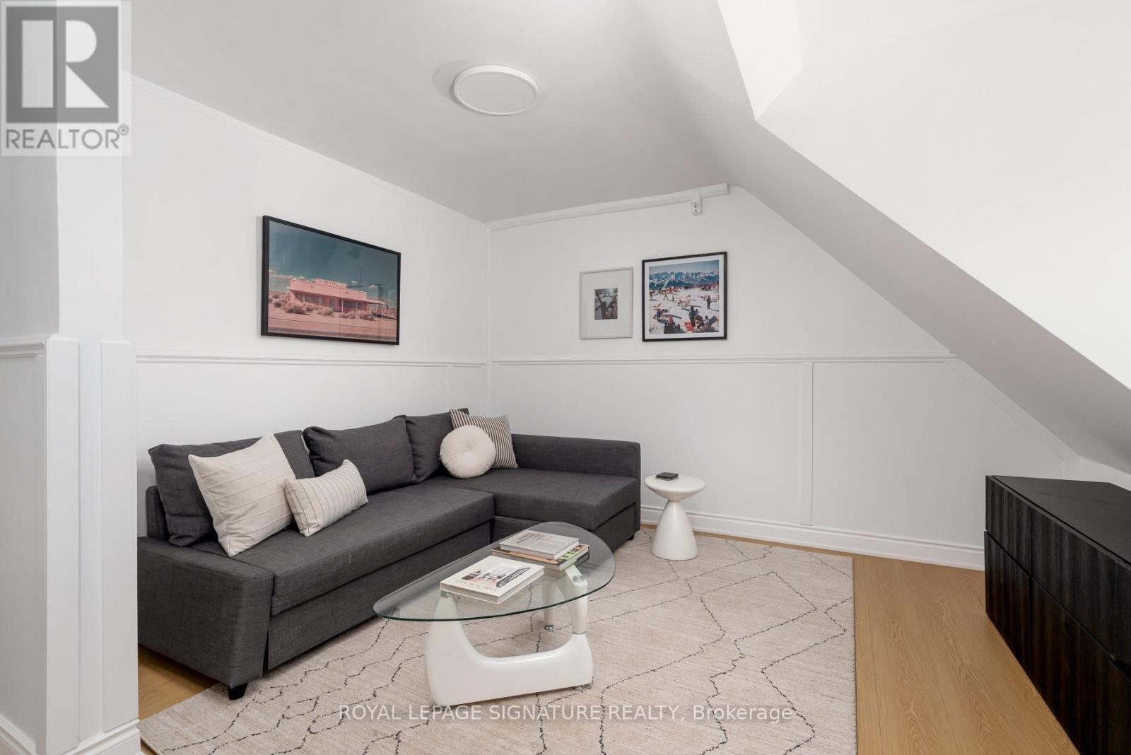23 GREENWOOD AVENUE - Image 30