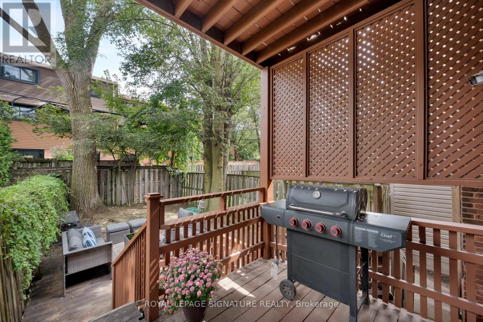 23 GREENWOOD AVENUE - Image 41