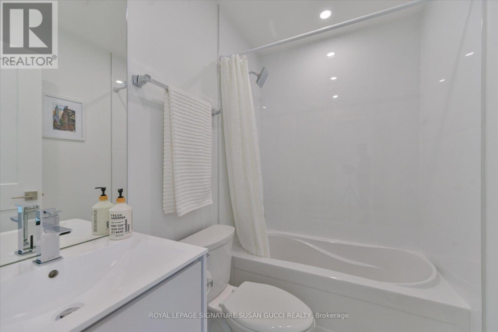 7A EVERETT CRESCENT - Image 26