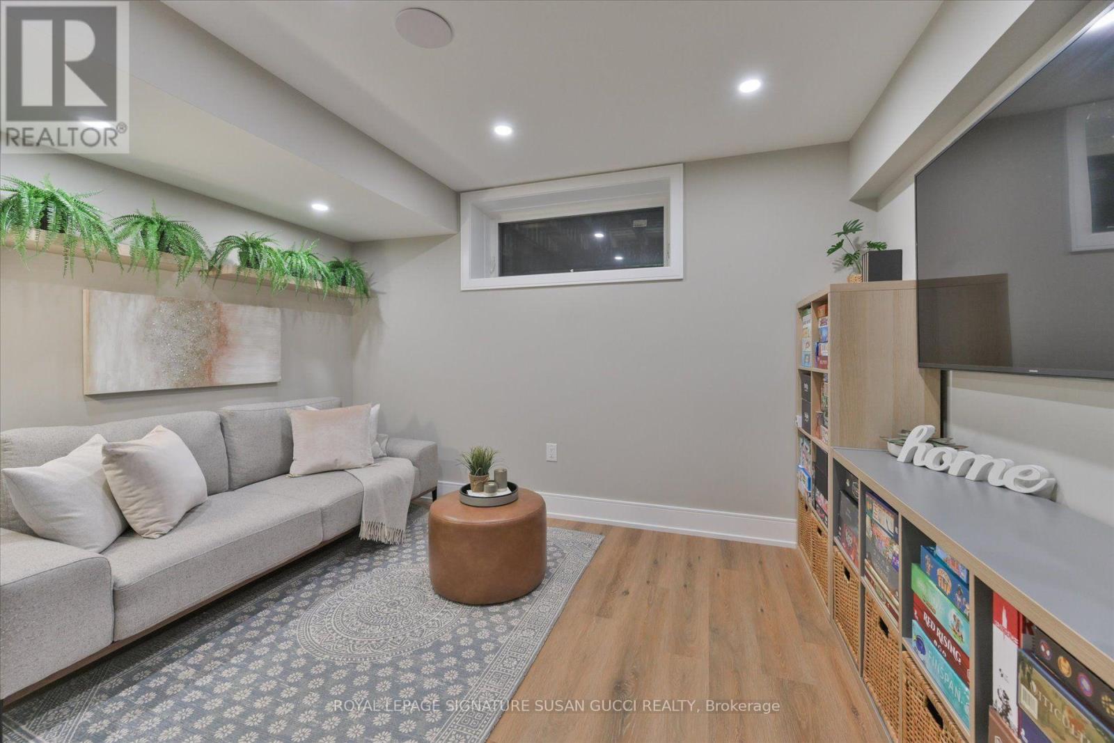 7A EVERETT CRESCENT - Image 28
