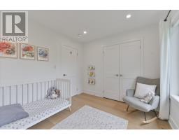 7a Everett Crescent, Toronto, ON M4C4P3 Photo 24