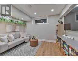 7a Everett Crescent, Toronto, ON M4C4P3 Photo 28